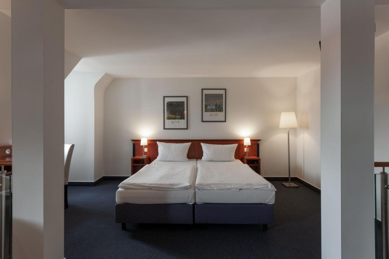 Hotel Am See Salzgitter Esterno foto