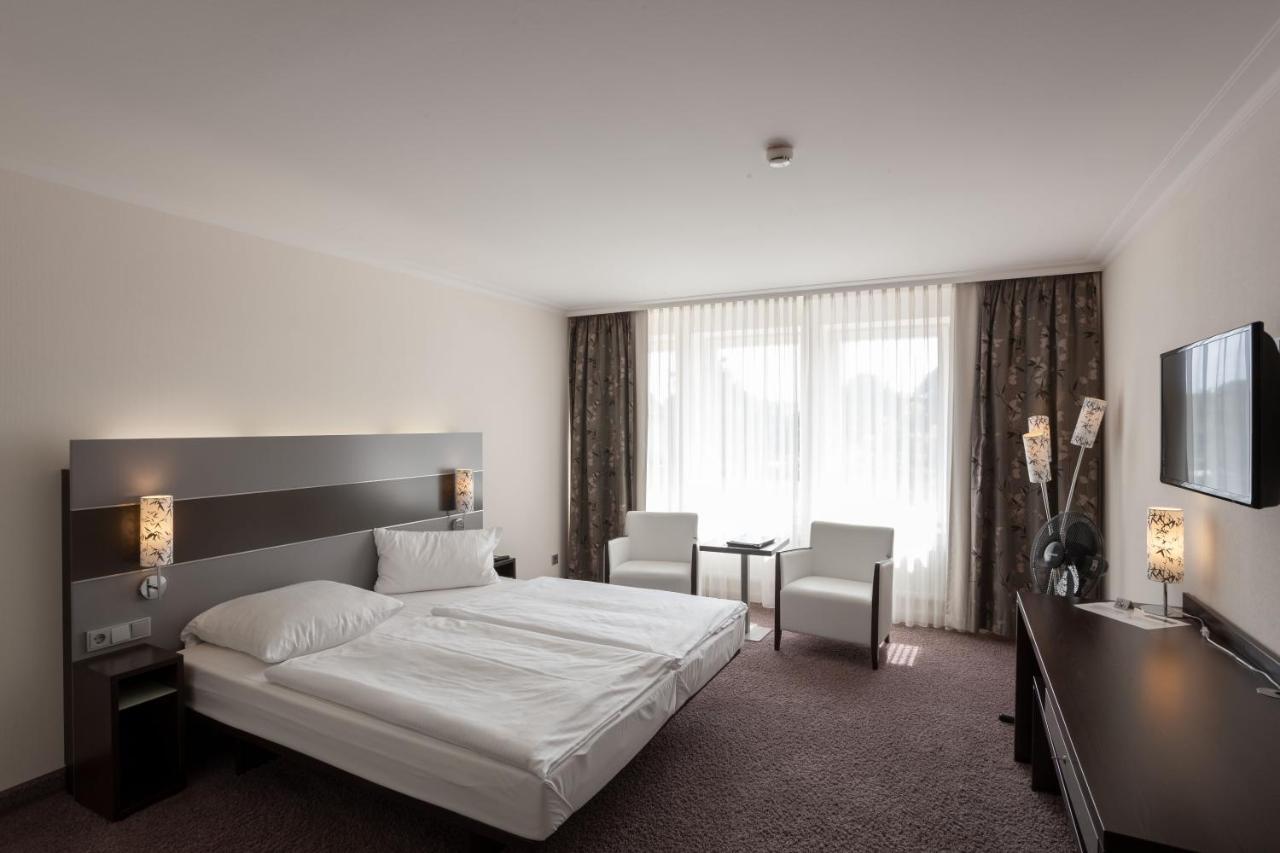 Hotel Am See Salzgitter Esterno foto