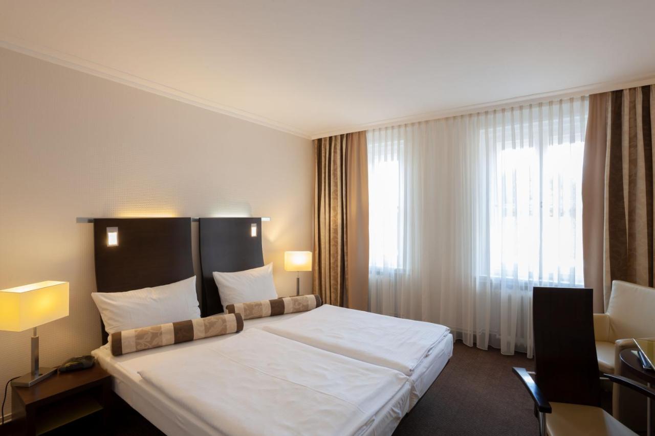 Hotel Am See Salzgitter Esterno foto